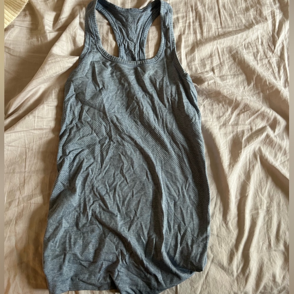 blue tank top